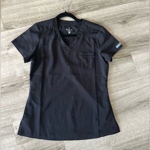 Med Couture women’s black scrub top